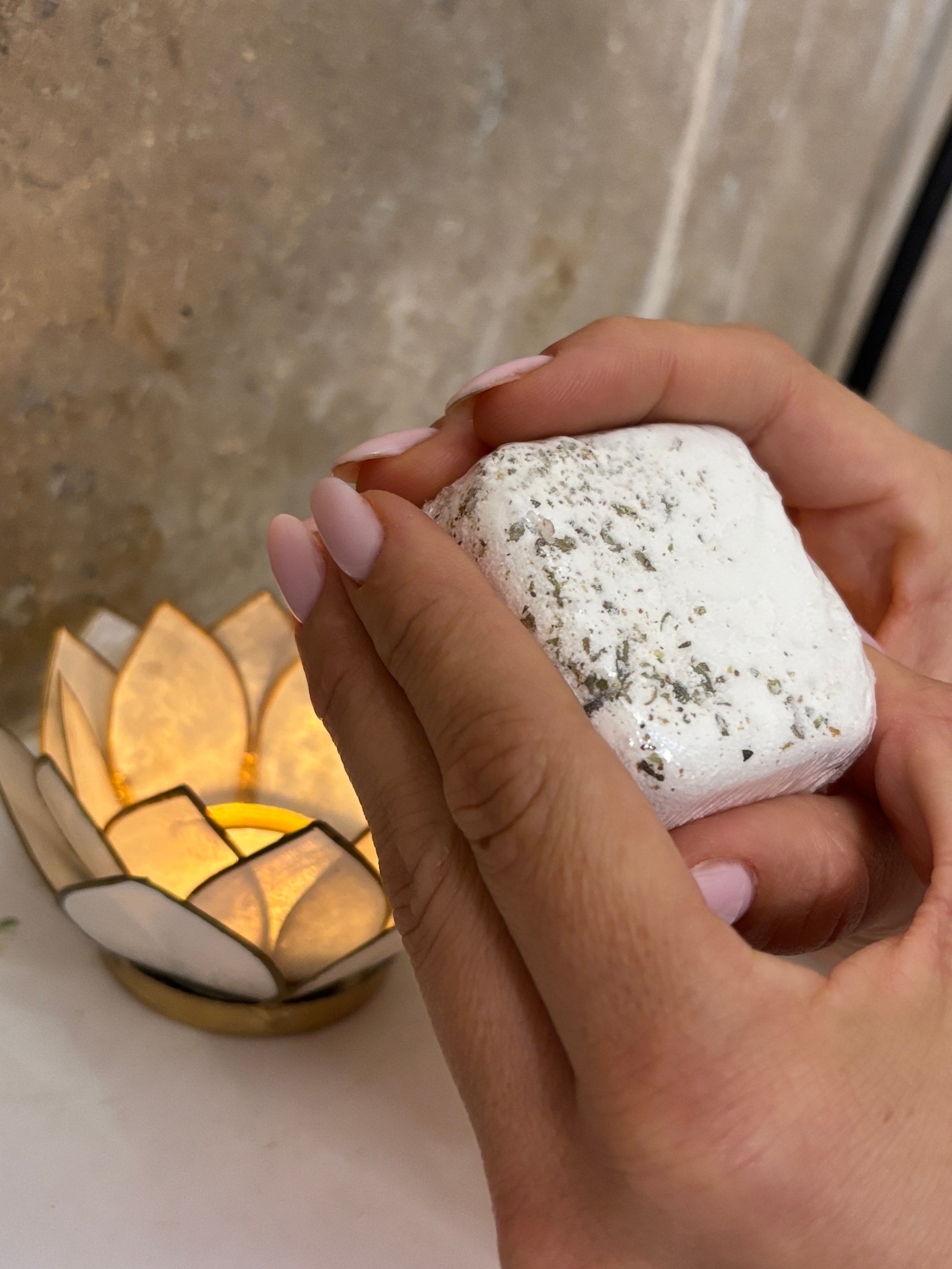 Galet d’aromathérapie Tea tree- Menthe poivrée